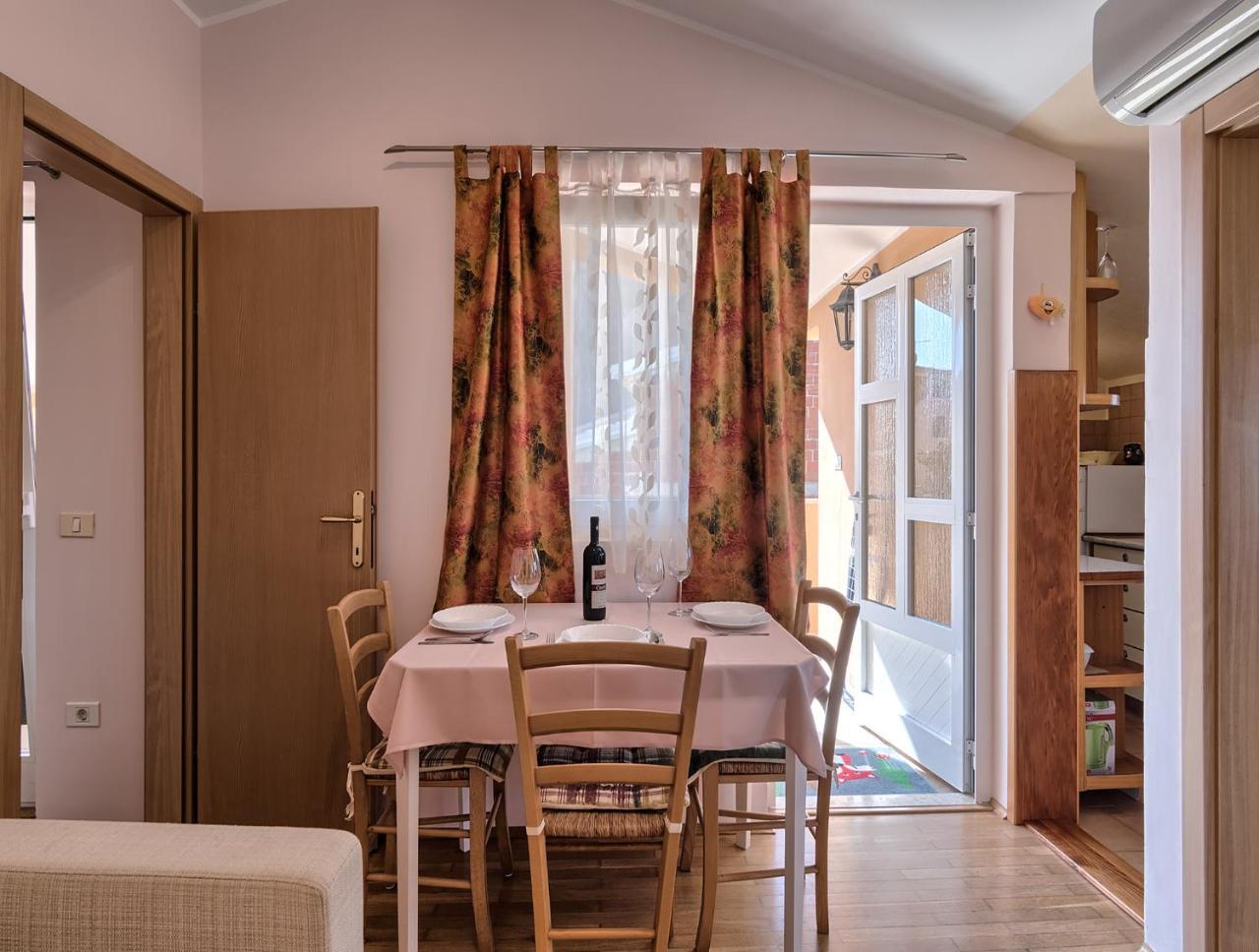 Jendrusa Apartment Fažana Buitenkant foto